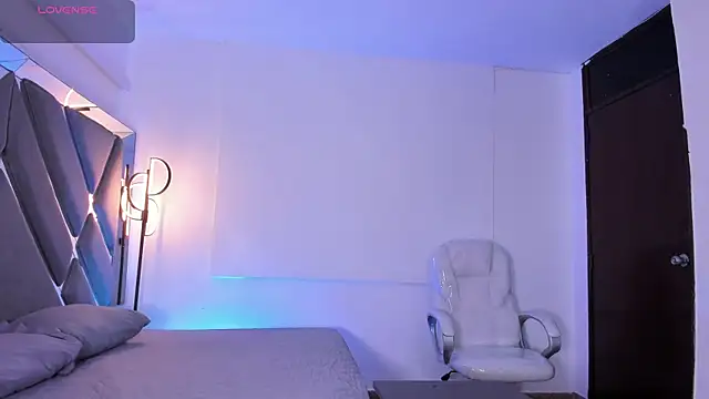 AmaraLewis online show from 07/01/26, 01:00