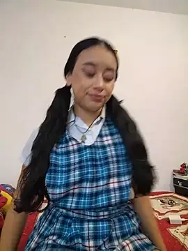 L0lita Emi12 online show from 06/03/26, 08:13