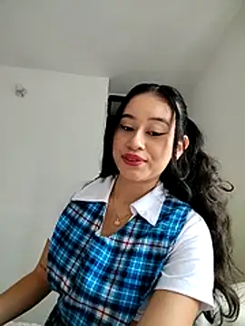 L0lita Emi12 online show from 07/17/26, 04:15