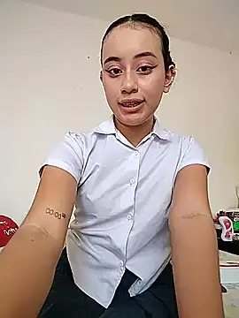 L0lita Emi12 online show from 06/11/26, 03:20