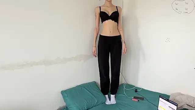 Somelia Mak online show from 05/03/26, 01:25