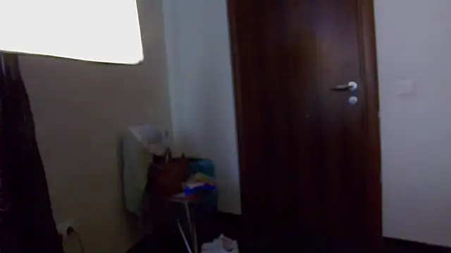 EmmaHazee online show from 06/04/26, 04:39