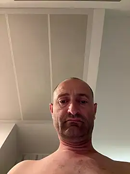 Snapshot of vladgree chatting on 05/07/26, 10:35 vladgree online show from 05/07/26, 10:35