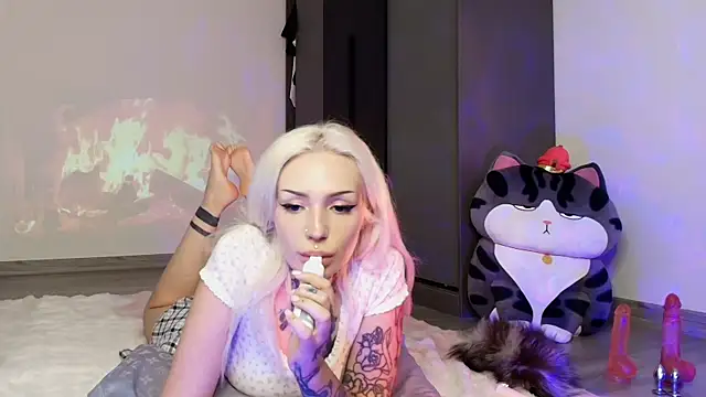 necroblonde online show from 06/01/26, 03:18