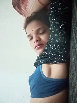 Snapshot of Student_garl_1 chatting on 06/05/26, 12:15 Student garl 1 online show from 06/05/26, 12:15