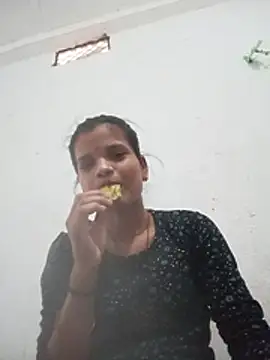 Snapshot of Student_garl_1 chatting on 06/11/26, 07:27 Student garl 1 online show from 06/11/26, 07:27