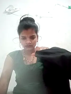 Snapshot of Student_garl_1 chatting on 05/04/26, 08:44 Student garl 1 online show from 05/04/26, 08:44