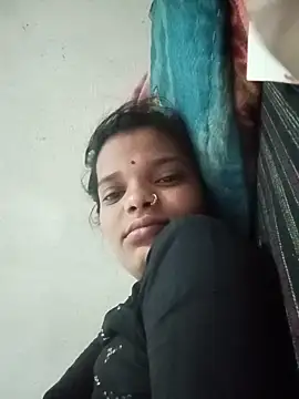 Snapshot of Student_garl_1 chatting on 05/23/26, 12:09 Student garl 1 online show from 05/23/26, 12:09