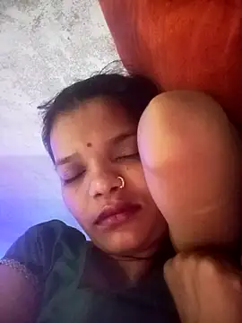 Snapshot of Student_garl_1 chatting on 05/18/26, 11:53 Student garl 1 online show from 05/18/26, 11:53