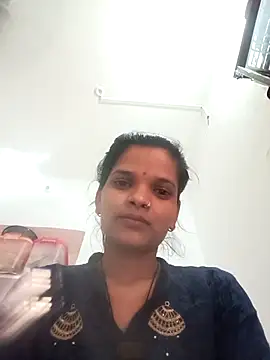 Student garl 1 online show from 05/03/26, 09:58