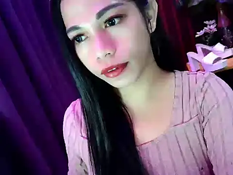 Snapshot of sexyfucksophia chatting on 06/06/26, 09:31 sexyfucksophia online show from 06/06/26, 09:31