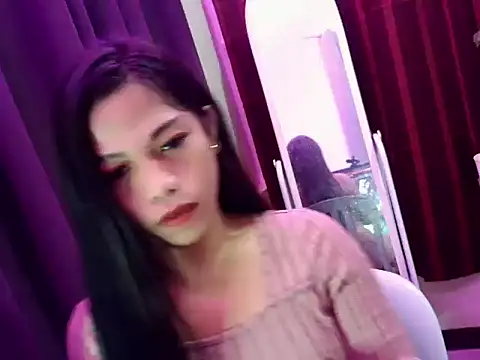Snapshot of sexyfucksophia chatting on 06/11/26, 07:16 sexyfucksophia online show from 06/11/26, 07:16
