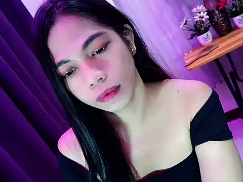 Snapshot of sexyfucksophia chatting on 07/02/26, 05:19 sexyfucksophia online show from 07/02/26, 05:19