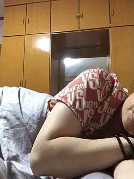 nidejiejie online show from 05/13/26, 03:52