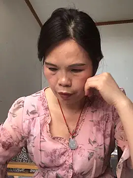 nidejiejie online show from 05/15/26, 04:32