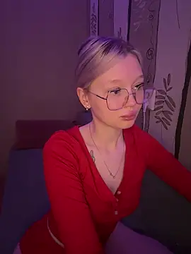 Velvet Doll  online show from 05/11/26, 04:03