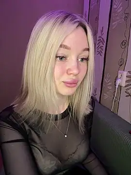 Velvet Doll  online show from 05/26/26, 04:21