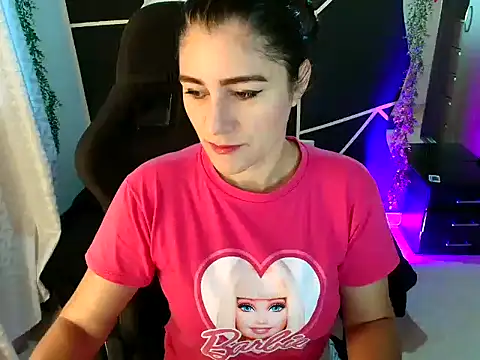 LUCYMILF SEXY online show from 05/08/26, 12:31
