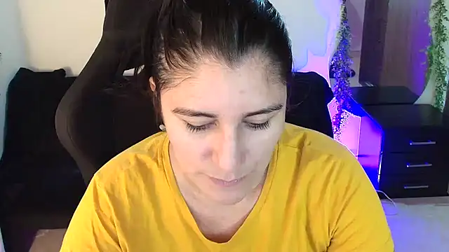 LUCYMILF SEXY online show from 05/25/26, 05:55