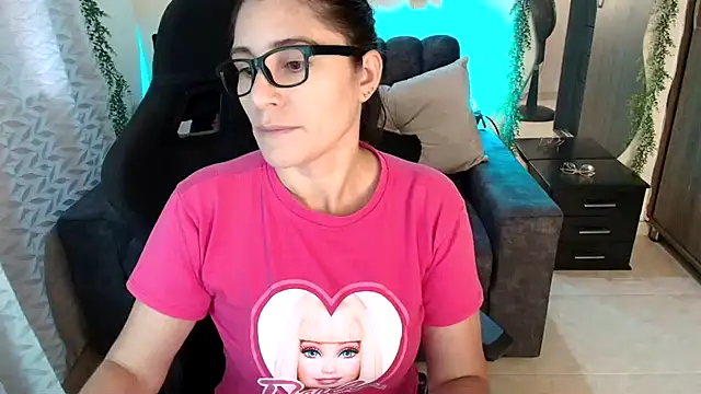 LUCYMILF SEXY online show from 07/12/26, 02:07