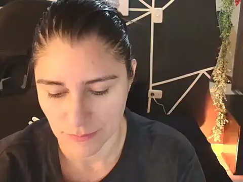 LUCYMILF SEXY online show from 05/14/26, 05:54