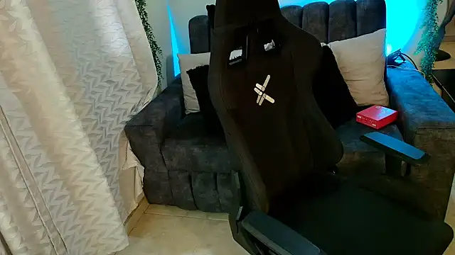 LUCYMILF SEXY online show from 06/23/26, 05:55