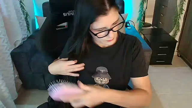 LUCYMILF SEXY online show from 07/06/26, 05:59