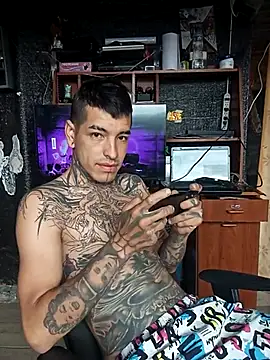 Snapshot of demoni0802 chatting on 05/11/26, 12:28 demoni0802 online show from 05/11/26, 12:28
