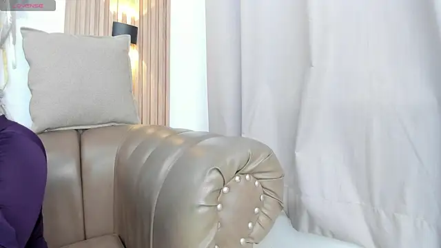 yasmin dina online show from 05/31/26, 03:29