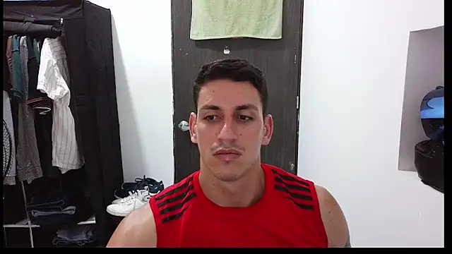 Snapshot of RaulRico chatting on 05/23/26, 05:56 RaulRico online show from 05/23/26, 05:56