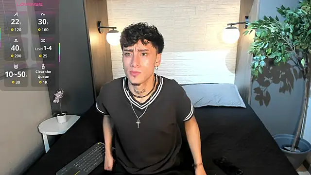 Snapshot of Spencerwhite_ chatting on 06/18/26, 08:36 Spencerwhite online show from 06/18/26, 08:36