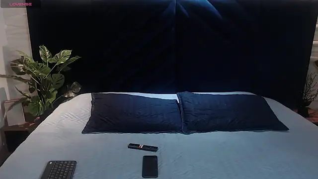 Snapshot of Spencerwhite_ chatting on 06/16/26, 10:21 Spencerwhite online show from 06/16/26, 10:21