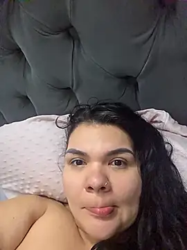 Snapshot of DiosaBelle chatting on 07/15/26, 03:57 DiosaBelle online show from 07/15/26, 03:57