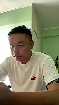 Snapshot of mrcake666 chatting on 07/20/26, 12:18 mrcake666 online show from 07/20/26, 12:18