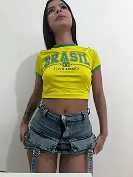 Snapshot of Dulce_camii chatting on 05/17/26, 02:55 Dulce camii online show from 05/17/26, 02:55
