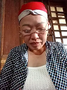 Snapshot of Peony98 chatting on 05/11/26, 01:18 Peony98 online show from 05/11/26, 01:18