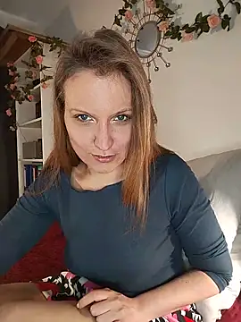 Snapshot of Candy_Cougar chatting on 06/12/26, 06:00 Candy Cougar online show from 06/12/26, 06:00