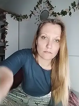 Candy Cougar online show from 05/06/26, 07:23