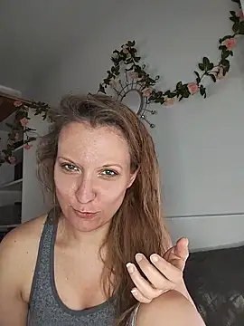 Snapshot of Candy_Cougar chatting on 06/20/26, 07:02 Candy Cougar online show from 06/20/26, 07:02