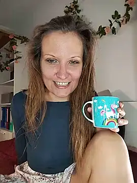 Snapshot of Candy_Cougar chatting on 06/14/26, 06:58 Candy Cougar online show from 06/14/26, 06:58