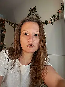 Snapshot of Candy_Cougar chatting on 05/23/26, 06:45 Candy Cougar online show from 05/23/26, 06:45