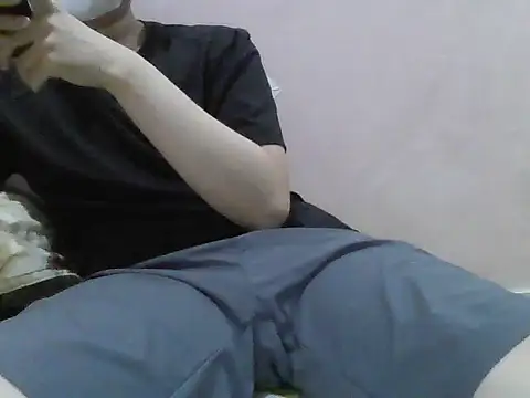 Snapshot of Zineyy chatting on 06/02/26, 03:45 Zineyy online show from 06/02/26, 03:45