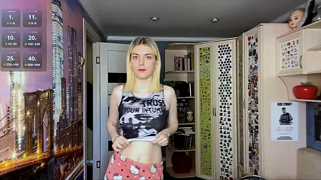 MonicaHolt online show from 05/21/26, 10:34