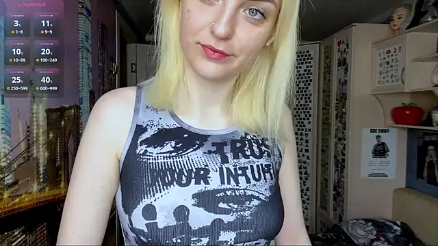 MonicaHolt online show from 05/22/26, 10:24