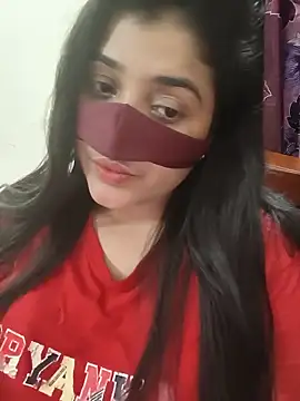 Snapshot of Joya-02 chatting on 05/29/26, 10:05 Joya-02 online show from 05/29/26, 10:05