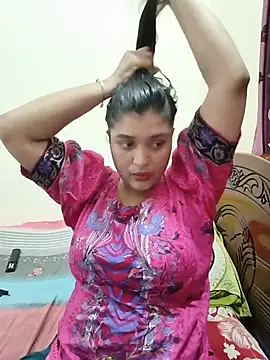 Snapshot of Joya-02 chatting on 06/07/26, 11:37 Joya-02 online show from 06/07/26, 11:37