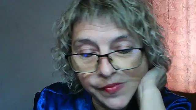 ElizabethGorden online show from 06/17/26, 05:40