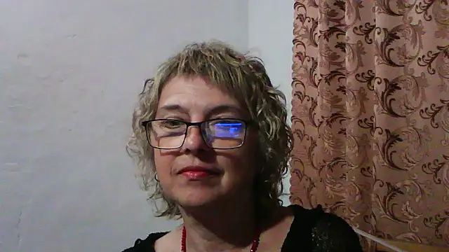 ElizabethGorden online show from 06/21/26, 07:08