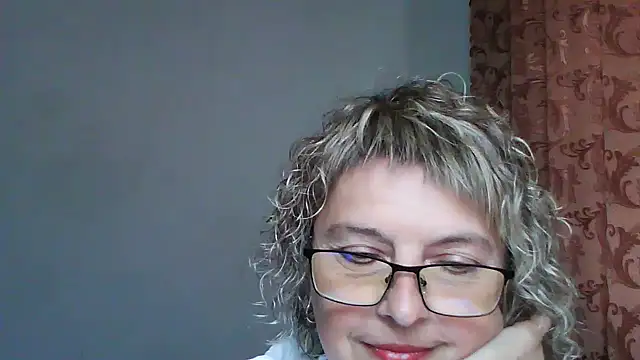 ElizabethGorden online show from 06/18/26, 01:27