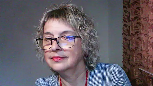 ElizabethGorden online show from 06/12/26, 01:09